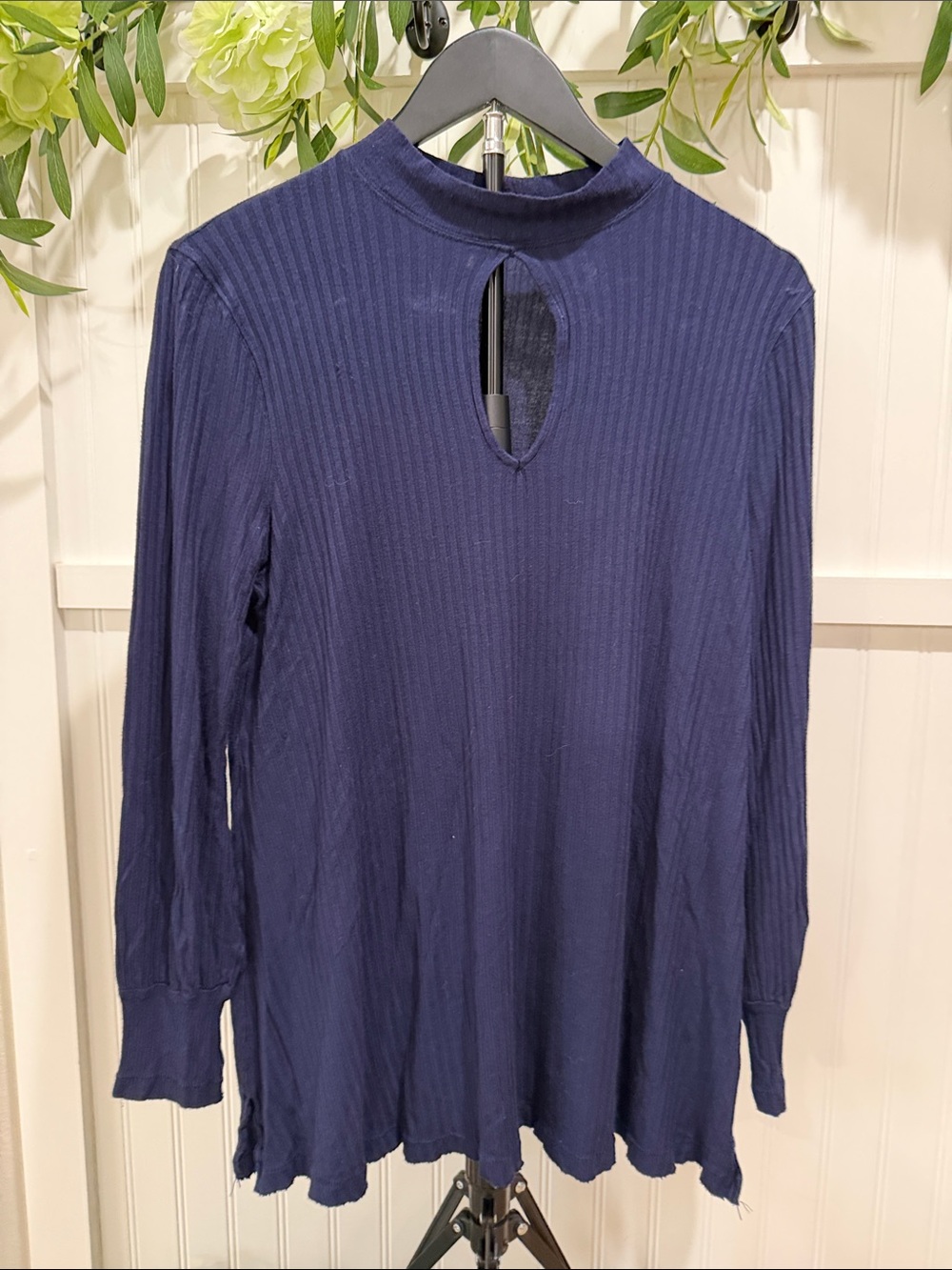 #884 WE THE FREE Navy Ribbed Keyhole Long Sleeve Mock Neck Top